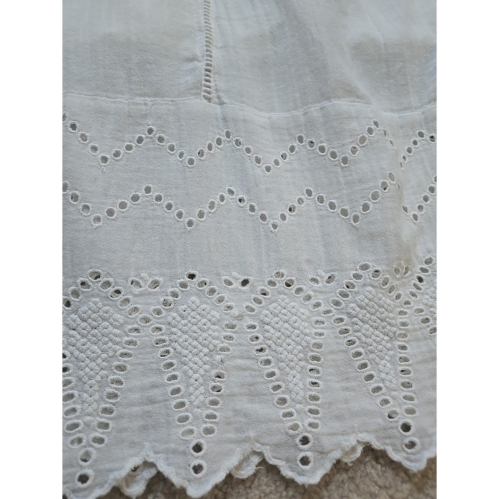 Old Navy Dress M White short Sleeve Midi Embroidered Lightweight cottage‎ Eyelet - Picture 7 of 12